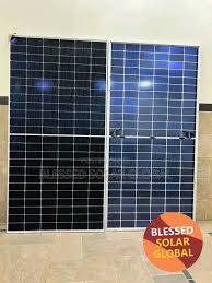 600w{jinko}solar panel